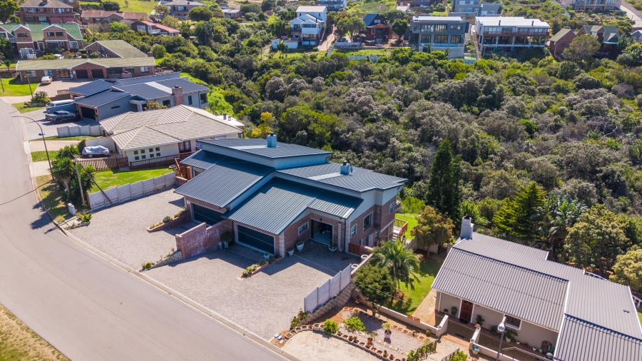 3 Bedroom Property for Sale in Dana Bay Western Cape